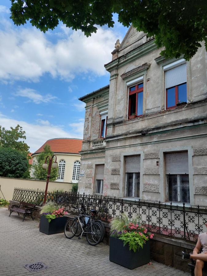 Holdfeny Apartman Siofok Bagian luar foto